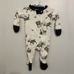 Burt's Bees White and Black Reindeer Footie